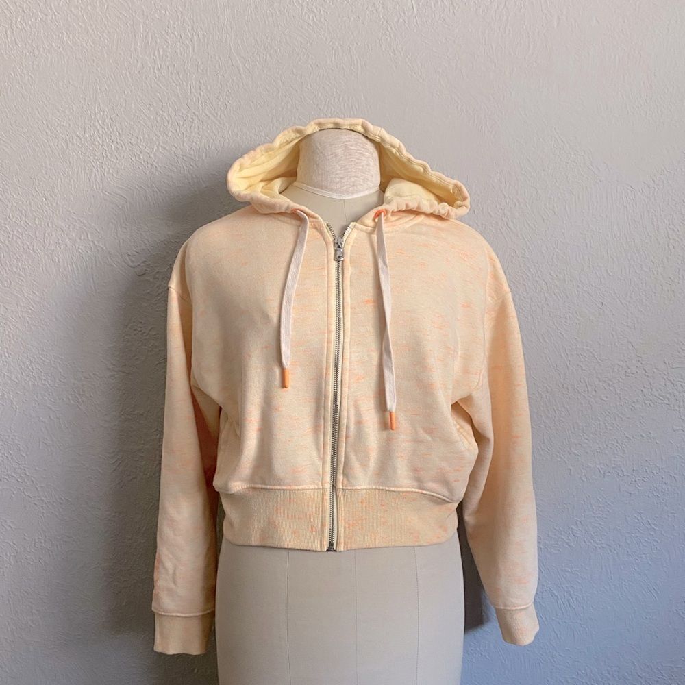 🪦 UGG RTW Womens Orange Full Zip Sweater Size M